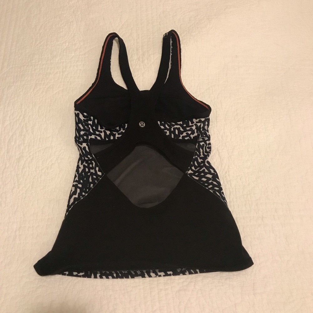 Workout top with built in sport bra!
